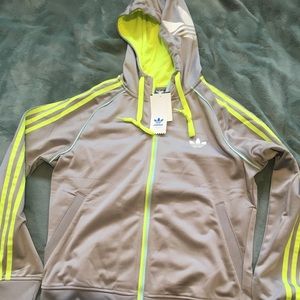 NWT Adidas Originals zip up size M